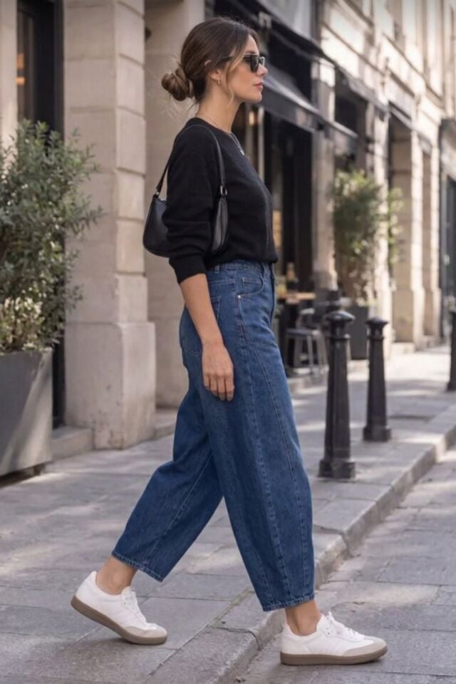 Kadın Lacivert Yıpratmalı Paça Yıkamalı %100 Pamuk Balon Kot Pantolon Jeans