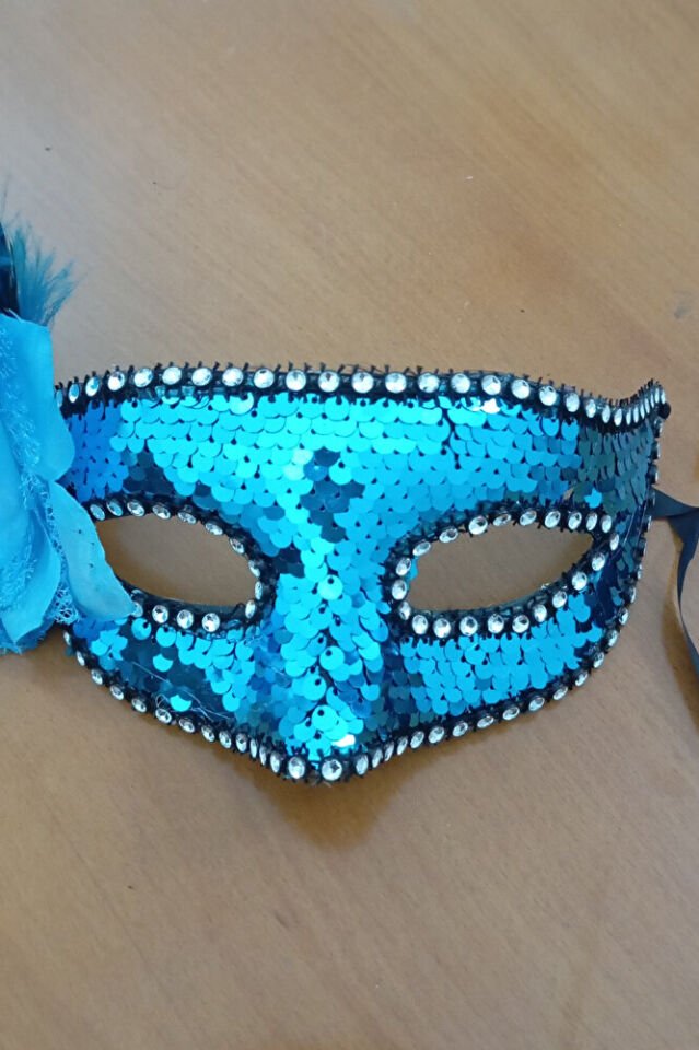 Mavi Payetli Bağcıklı Parti Maskesi – El Yapımı, Karnaval & Maskeli Balo Aksesuarı