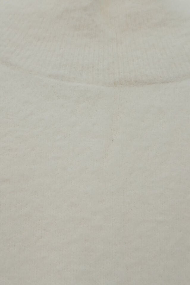 Kadın Ekru Yumoş Düşük Omuz Yarım Balıkçı Yaka Uzun Kollu Bol Kesim Kışlık Kazak