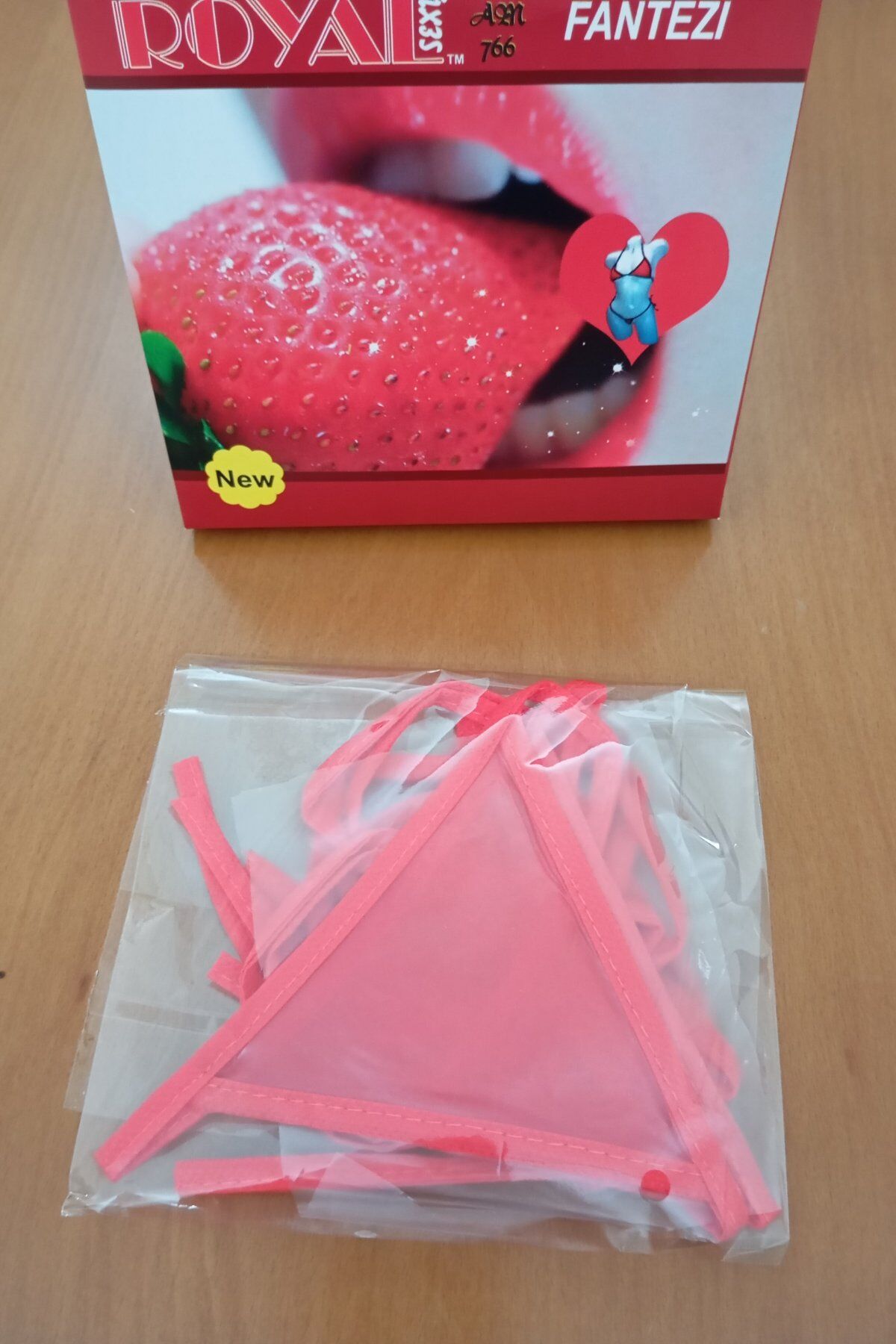 Kadın Yenilebilir İç Çamaşır Fantazi Sütyen Külot Takım Çilek Aromalı