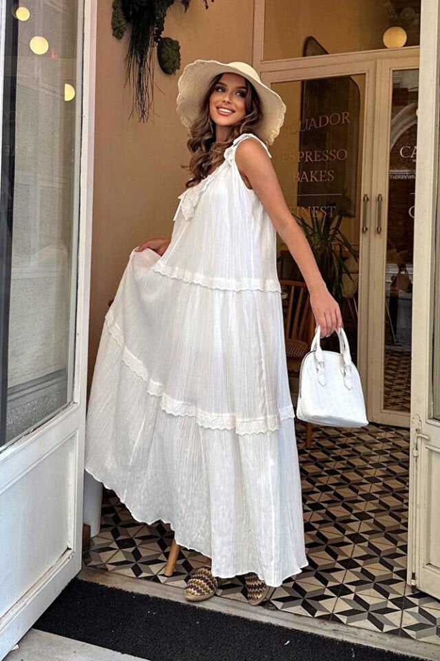 Kadın Gofre Kumaş Yazlık Elbise – Ekru, Bağcık Askılı, Fistolu, Astarlı, Bol Kesim