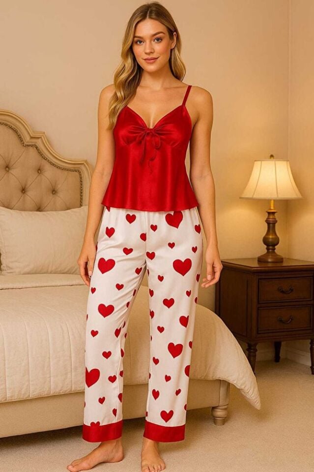 Kadın Kalp Desenli Saten Pijama Takımı – 2 Parça Askılı, Uzun Alt Gecelik Takım Kırmızı - Beyaz