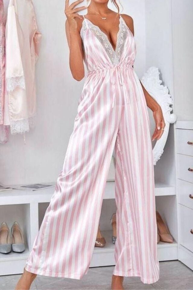 Kadın Saten Dantelli Derin V Yaka Tulum Gecelik | Sırt Çapraz Askılı, Pembe Beyaz Çizgili, Pijama