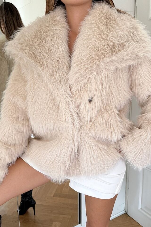 Kadın Suni Kürk Mont Bej – Şal Yaka, Kruvaze, Çift Çıtçıtlı, Uzun Kollu, Kalın, Rahat Kalıp