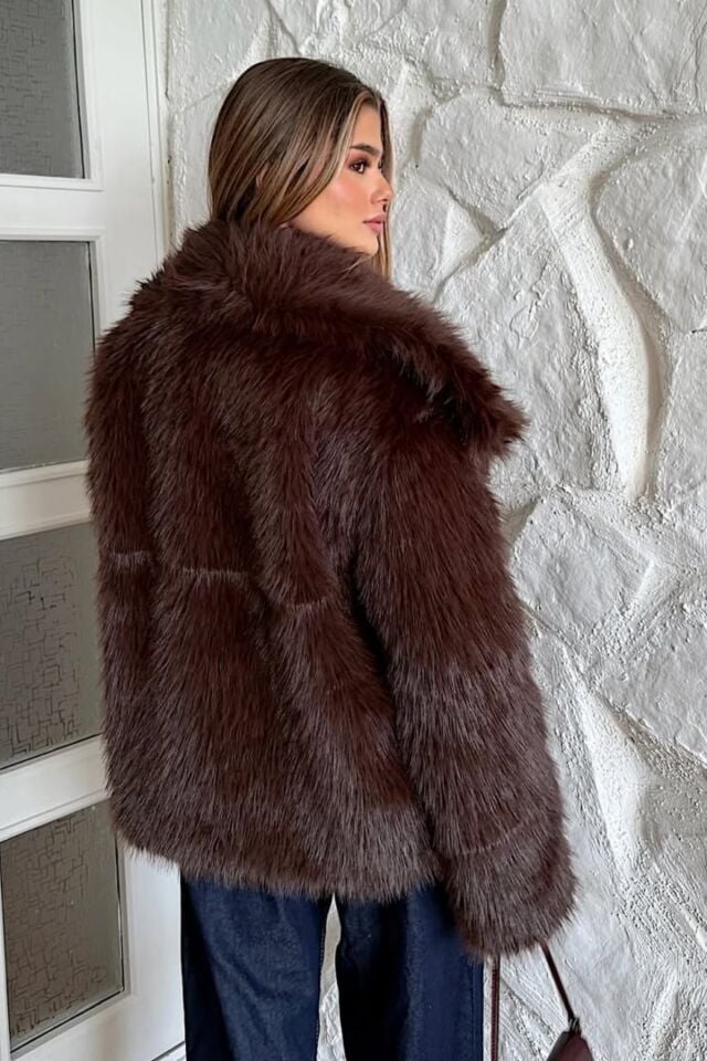 Kadın Suni Kürk Mont Kahve – Şal Yaka, Kruvaze, Çift Çıtçıtlı, Uzun Kollu, Kalın, Rahat Kalıp